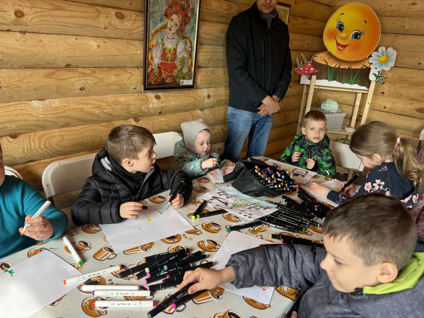 Какой чудесный день сегодня выдался в Усадьбе Колобка! 