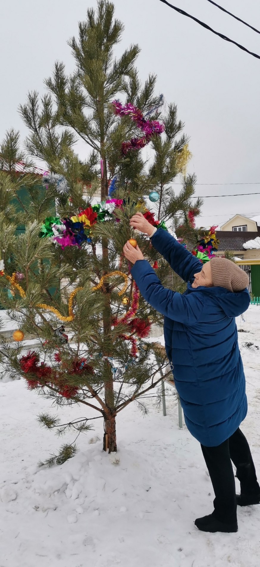 Елочка к празднику готова!